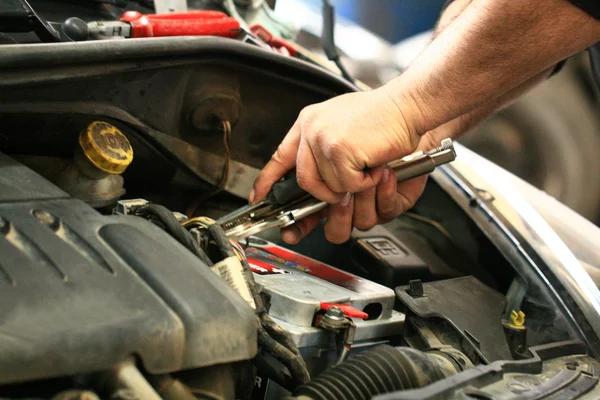 How to compare options for auto repair auburn hills services