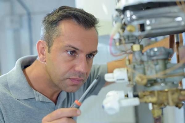Get Reliable Heating Solutions with furnace repair service